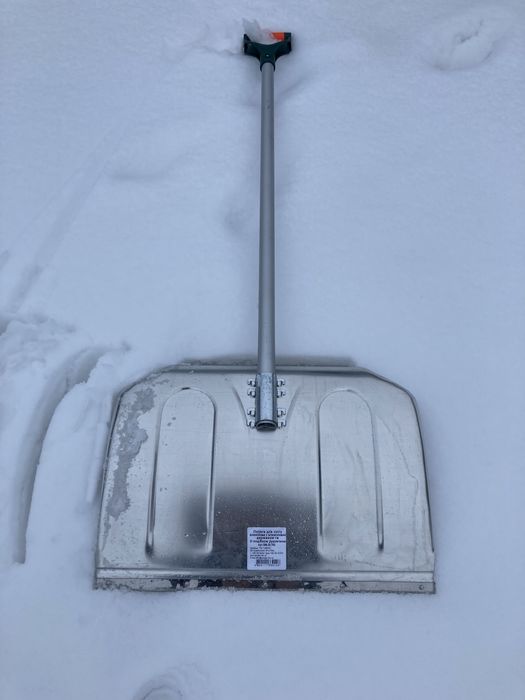 Лопата для снігу