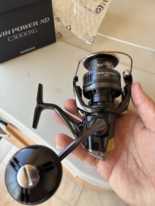 Carreto de spinning Shimano Twin Power XD C5000XG-B Como Novo — Usado 2x — Estado Irrepreensível — 340€ Fixo made in Japan