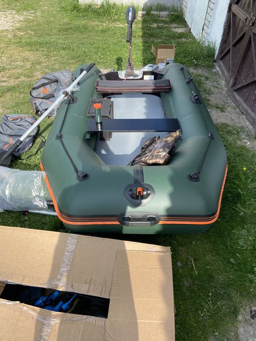 Комплект новий човен Kolibri KM300