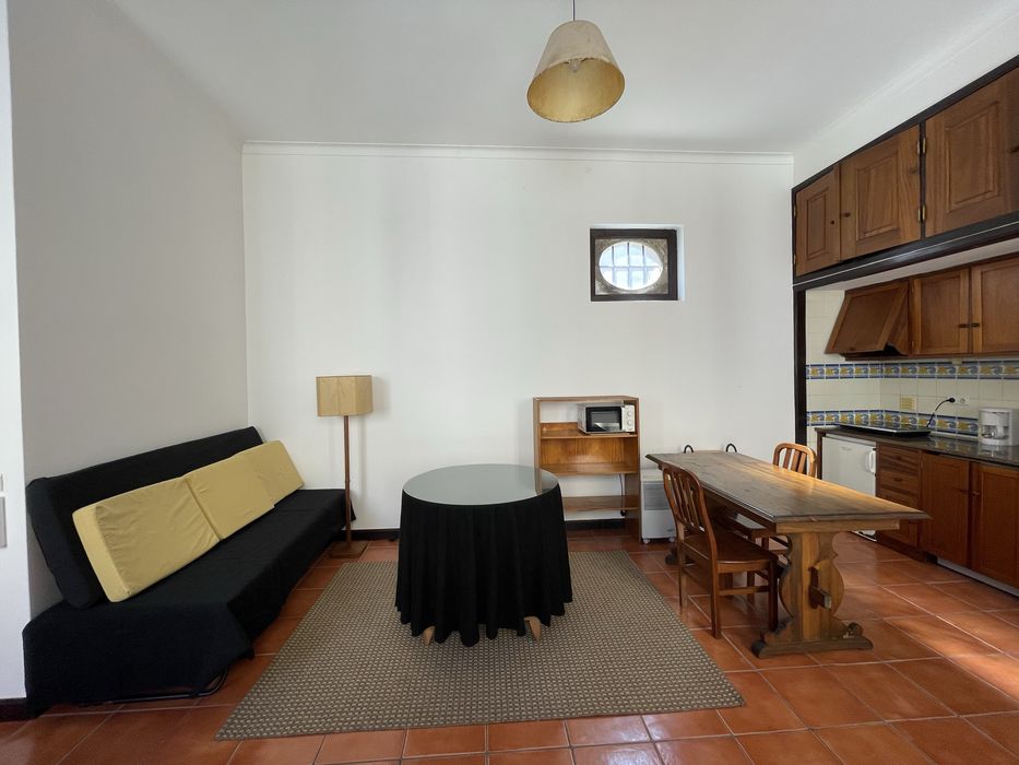 Apartamento T1 - Sé Velha