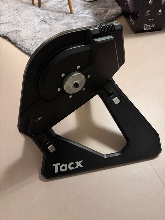 Bicicleta interna Tacx neo smart T2800  Rollentrainer wahoo spinni