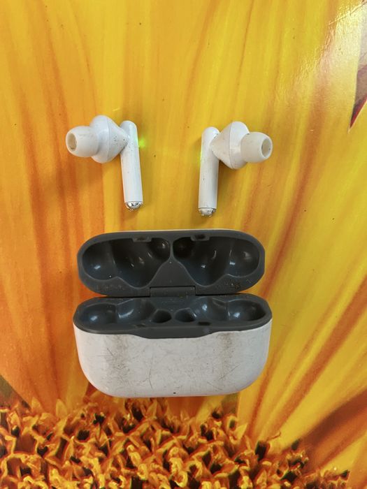 Бездротові навушники. Lenovo LP1 LivePods. Ergo BS-710