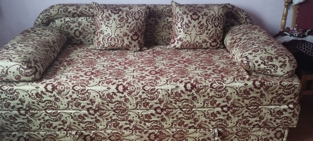 Продається диван  розкладний.