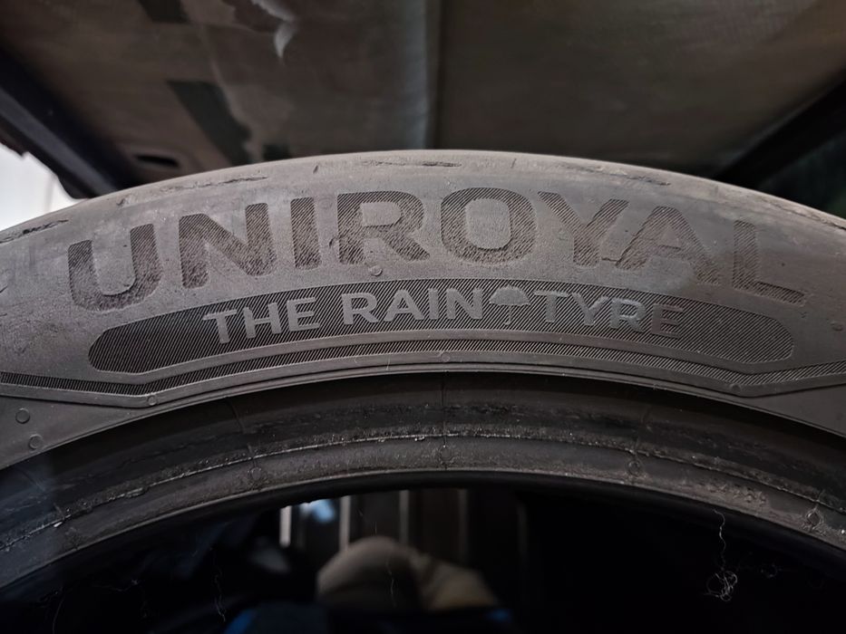 Продам резину R17 225/45