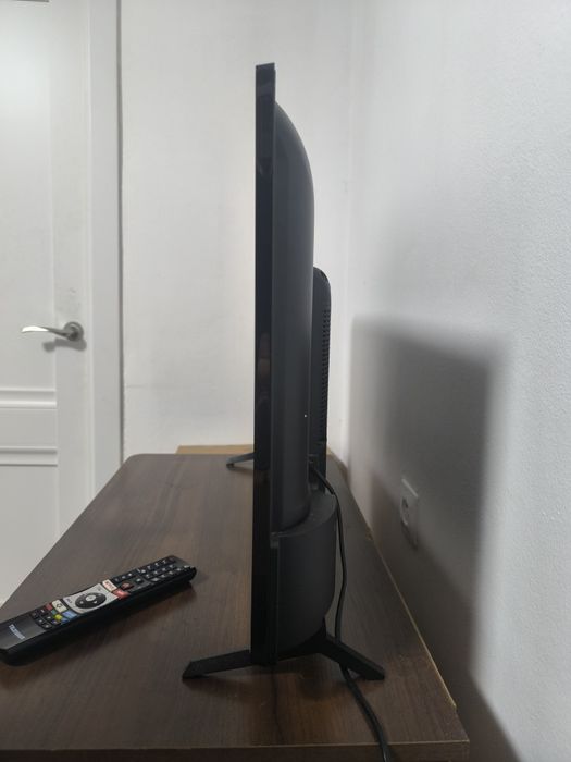 Телевізор Telefunken  SMART TV 32" HD
