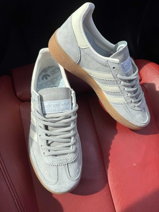 (БЕЗ ПЕРЕДОПЛАТИ) Adidas Handball Spezial Grey White адідас спешл сірі замшеві