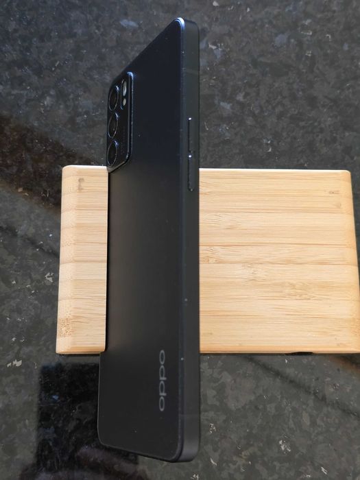 OPPO Reno 6 5G (8GB / 128GB)