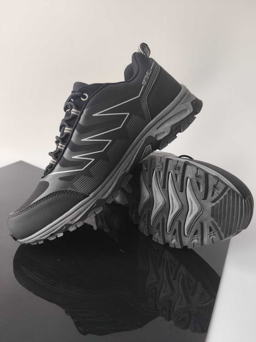 Okazja Stylowe buty męskie czarne nowe sportowe wiązane 44