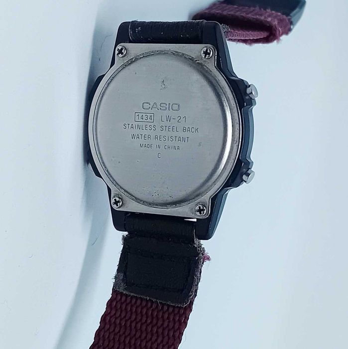 Relógio Casio LW-21