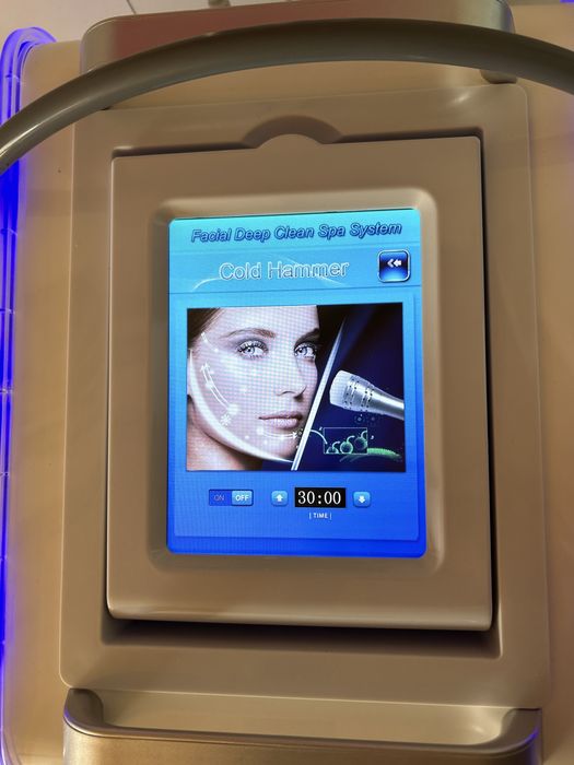 Косметологічний комбайн з АКВАПІЛІНГОМ