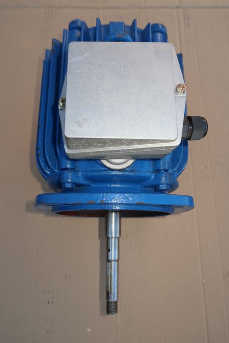 Silnik elektryczny 3 KW z długą ośką
