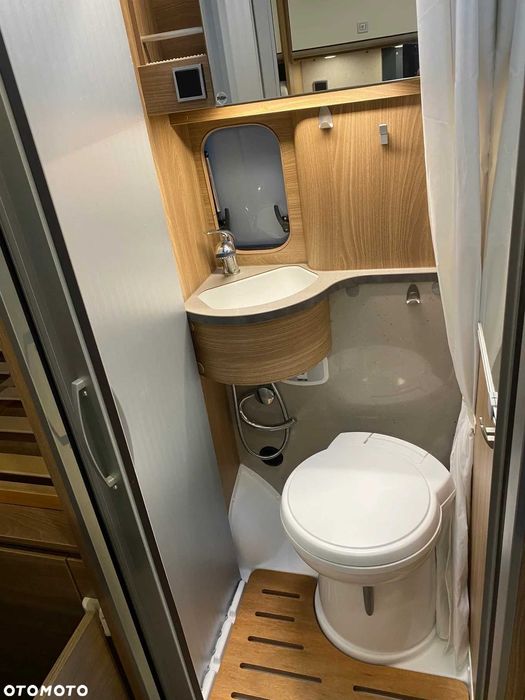 wynajem kampera, kamper van, klimatyzacja postojowa, idealny dla pary