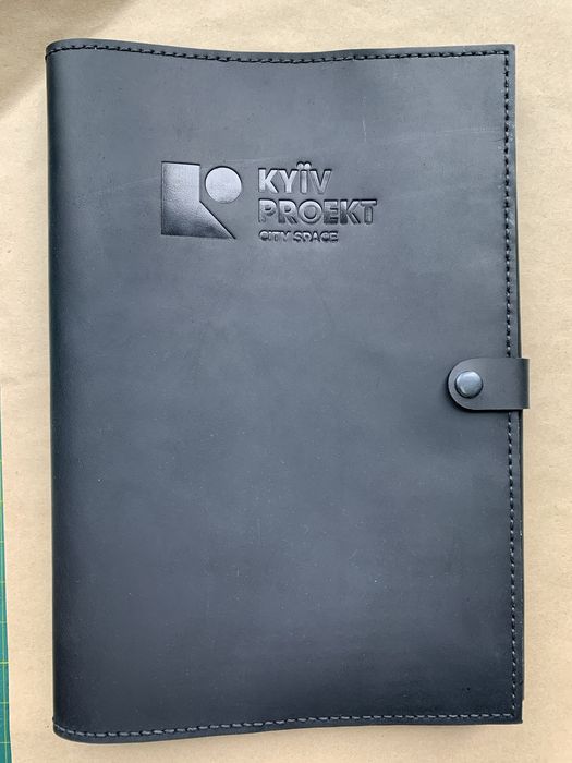 Шкіряна папка для документів