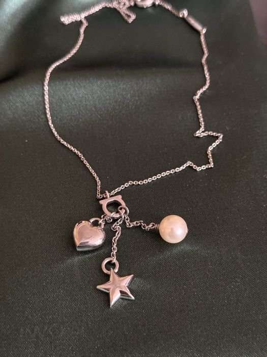 Намисто від Salvatore Ferragamo, Оригінал