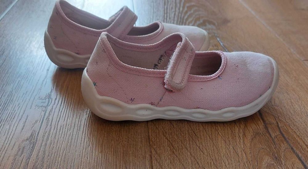 Kapcie do przedszkola, Superfit, buciki na rzepy - różowy, r. 26