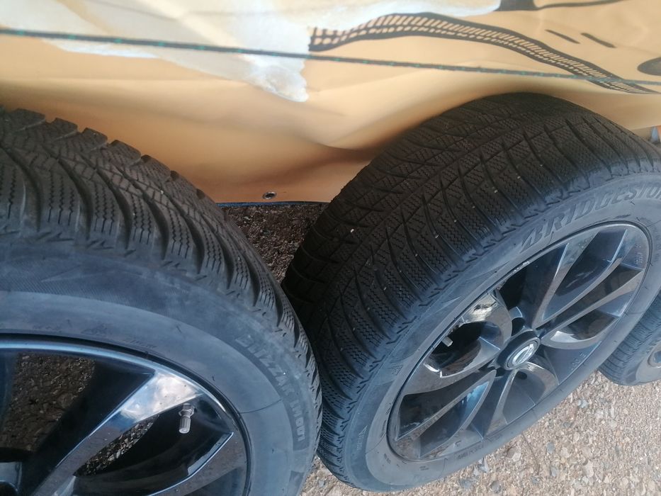 Jantes+ pneus furacão 5/114