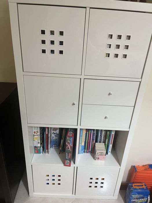 Estante Kallax ikea - com arrumaçao incluida