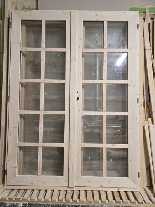 Okno  drewniane 150 x 200