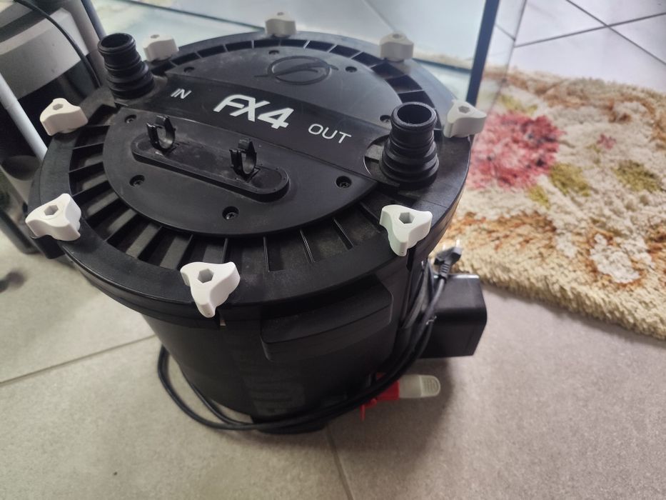 Aquário com todos os acessórios