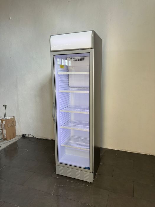 Witryna lodowka do napoi nabiału 60 cm