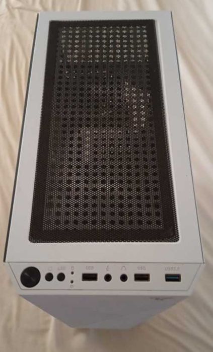 gabinete Gamer Mid Tower Branco com LED Frontal