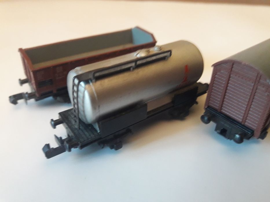 Вагони німецької фірми PIKO N 9 мм.