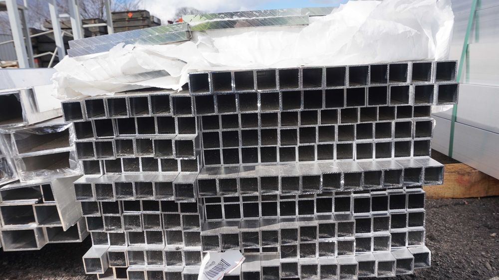 Profil aluminiowy, aluminium 25x25x1,5 gat. 6060/PA38