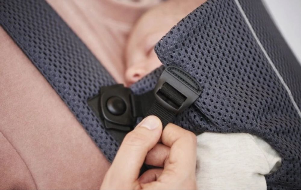 Nosidełko BabyBjorn Mini 3D Mesh granatowe