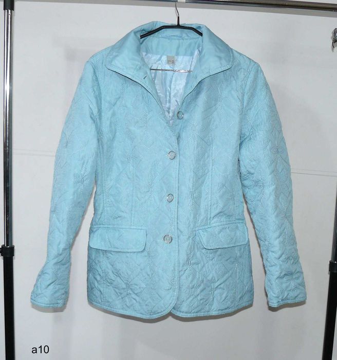 Fajna lekka przejściowa kurtka roz 40