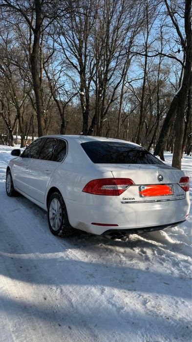 Skoda Superb 2014 VIN TMBAB43T1EB301075 фото оголошення 8 з 19