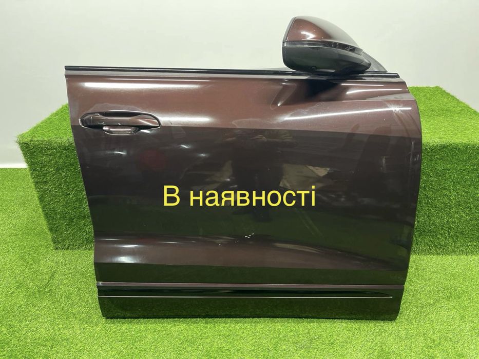 Audi Q8 двері передні праві комплектні