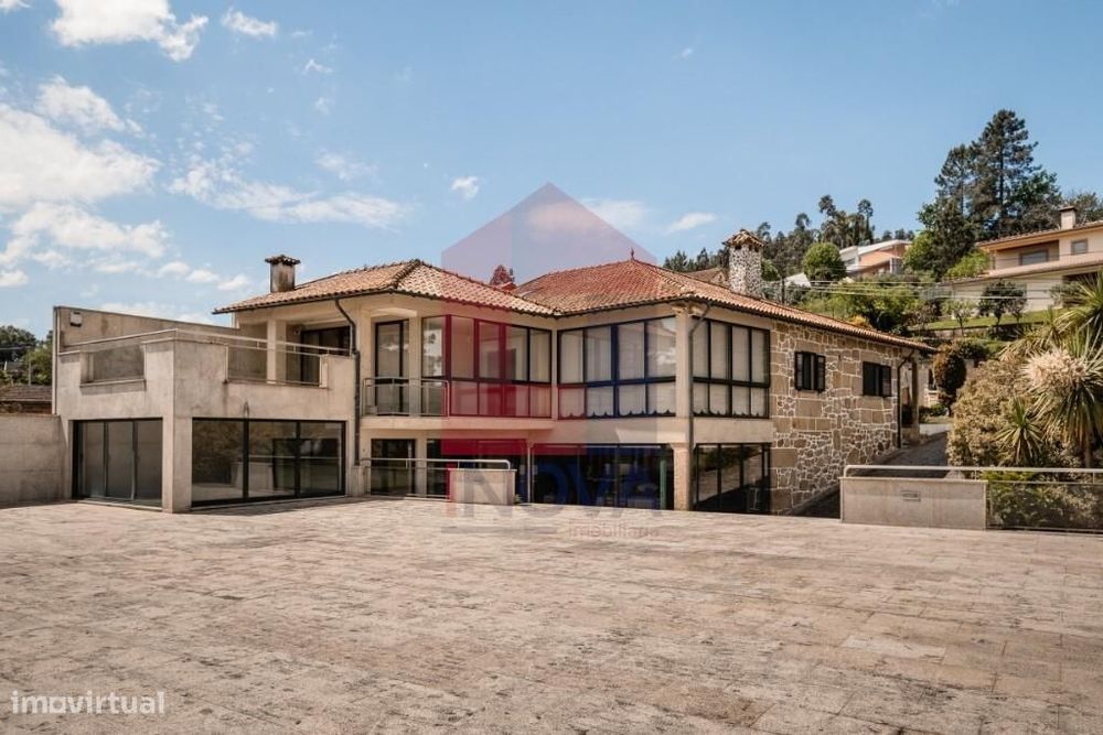 Moradia V4 com piscina, Gondiães