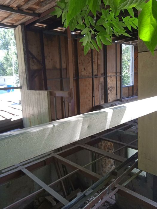 Продам Дачу ,бокс на лодочном причале