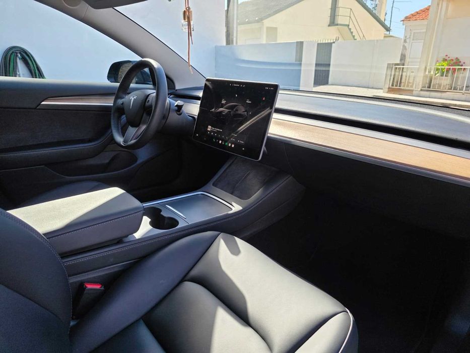 Tesla Model 3 Performance
