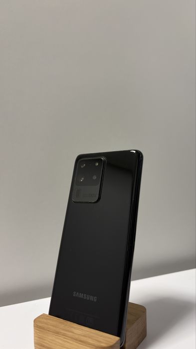 Samsung Galaxy S20 Ultra 12/128 в хорошому стані