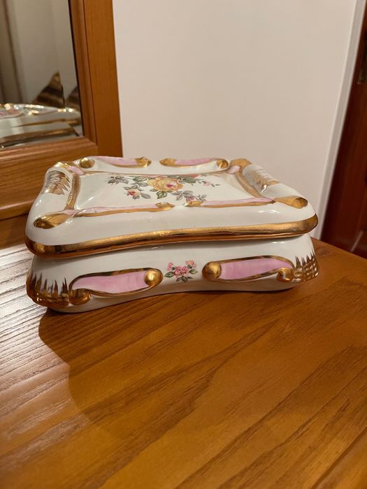 Conjunto de decoração de porcelana – elegantes para casa