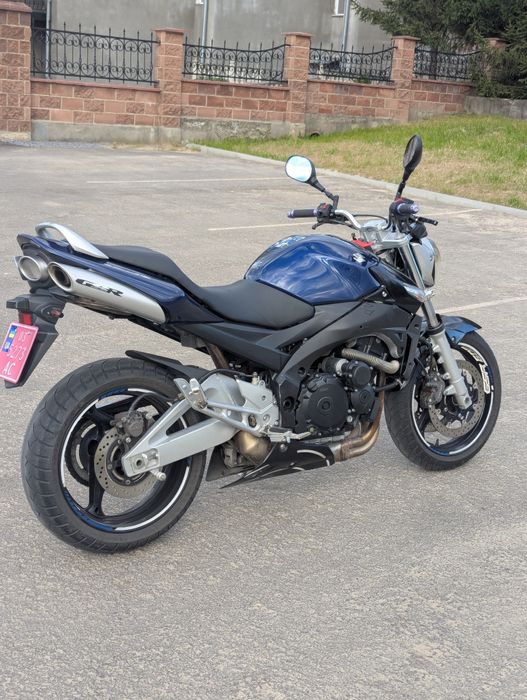 Сузукі gsr 600 Свіжий