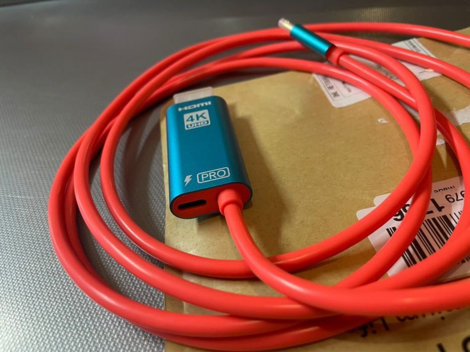 Якісний кабель USB-C — HDMI (4K) / Яскравий червоний кабель для монітора та ТВ