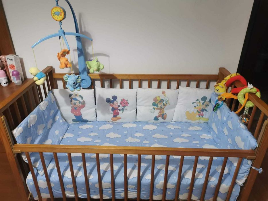 Berço Cama de Bebé em Madeira + Colchão de Molas Baby Rei (120x60 cm)