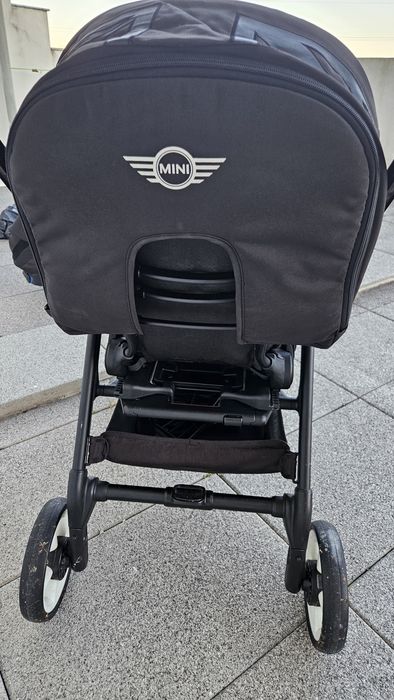 Carrinho Easywalker – Compacto e prático