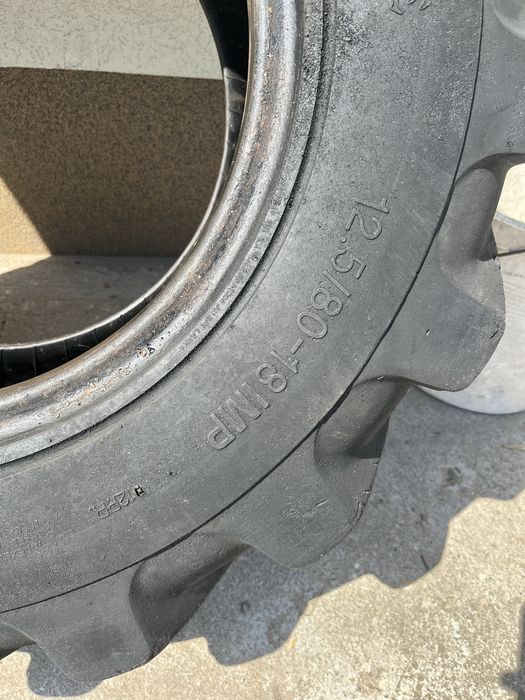 Opony Marki Solideal Backhoe 12.5/80-18 * 12PR