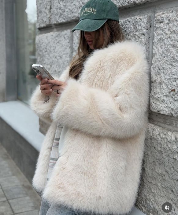 Продам шубу еко зима бренд Анюшина