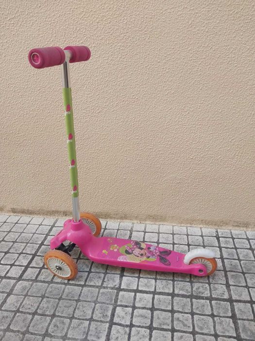 Trotinete Infantil 3 Rodas Minnie Mouse Disney