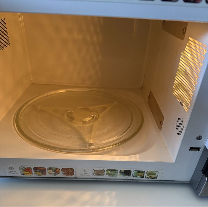 Whirlpool Microwave Oven510702721969704966
