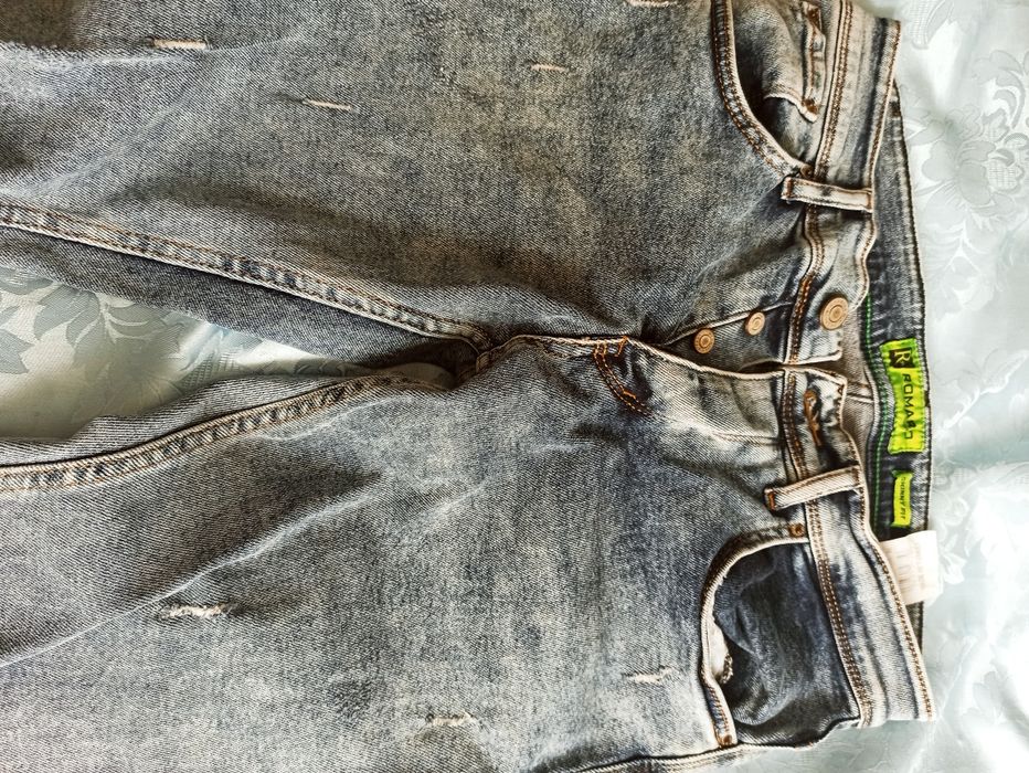 Мужские джинсы. Новые