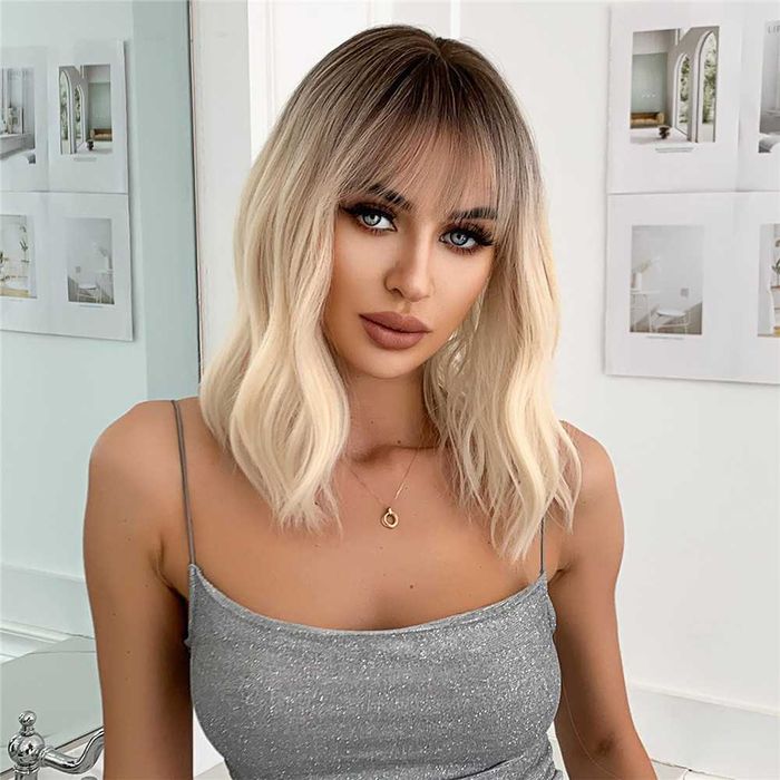 Peruka platynowy blond z grzywką lekkie fale ombre peruki damskie