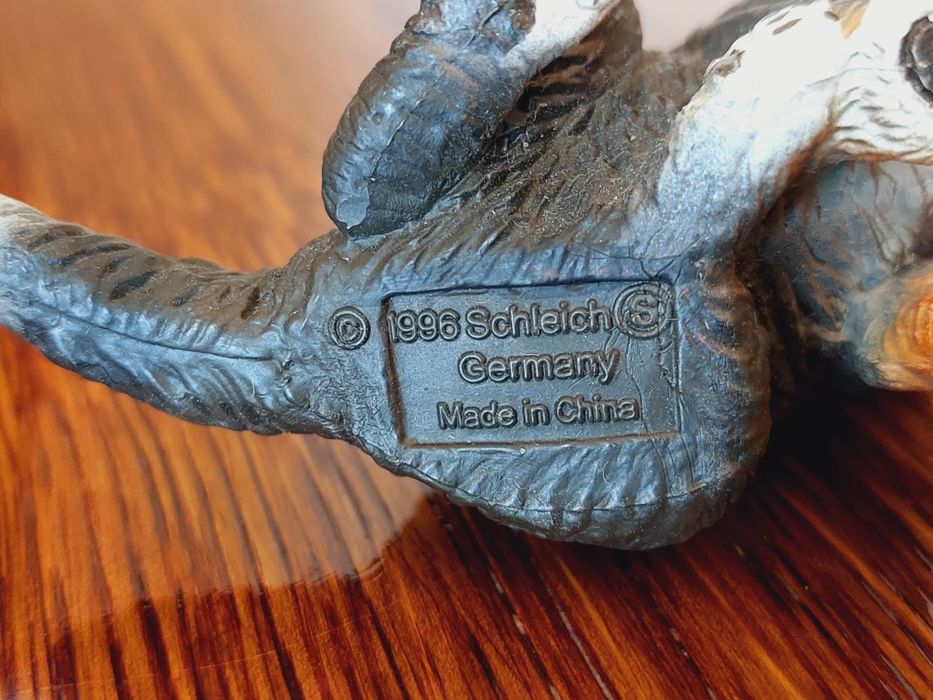 Pies berneńczyk schleich