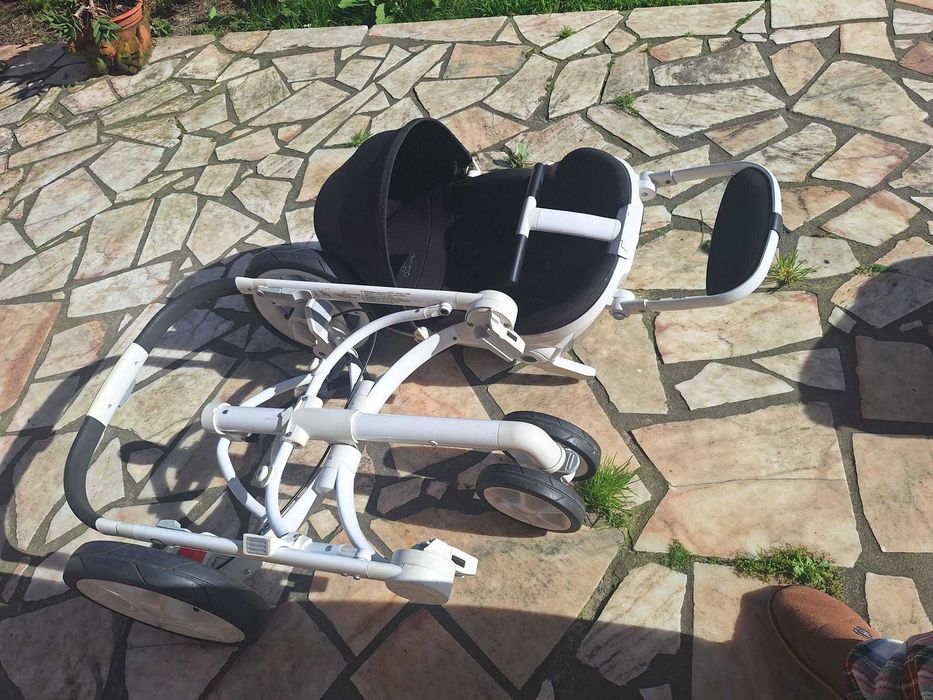 Carrinho Quinny e base isofix