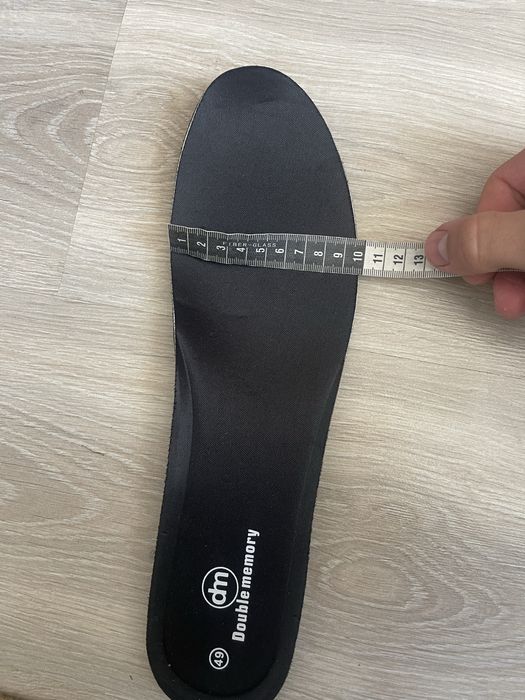 Кросівкі чорні розмір 49