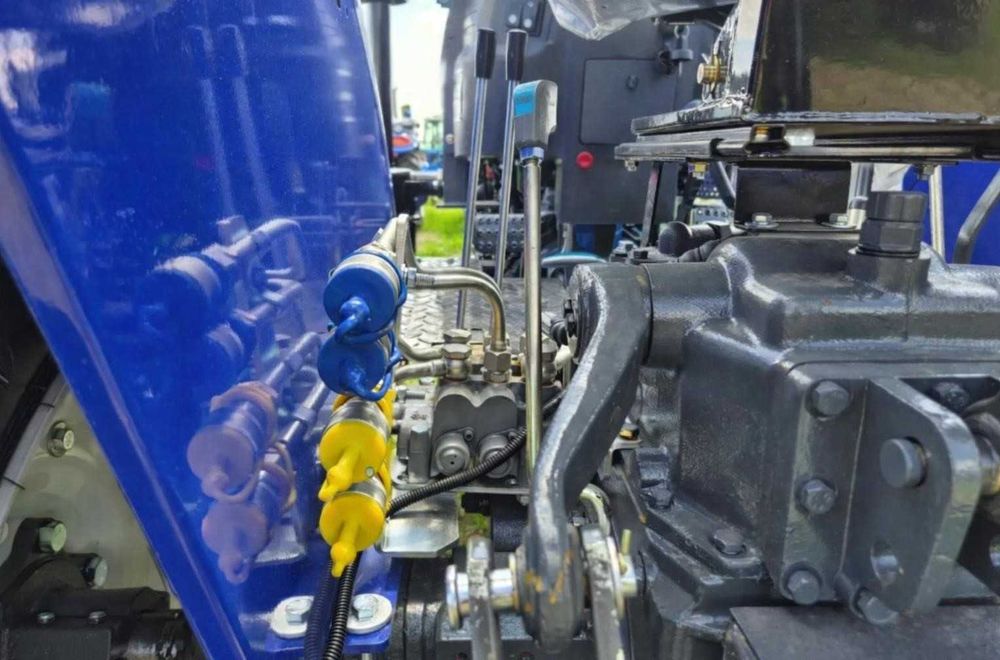 Мінітрактор Forte RD-244 H трактор на широкій гумі